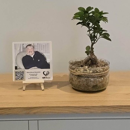 Square Bespoke Acrylic QR Heaven Photo Plaque — 150mm x 150mm